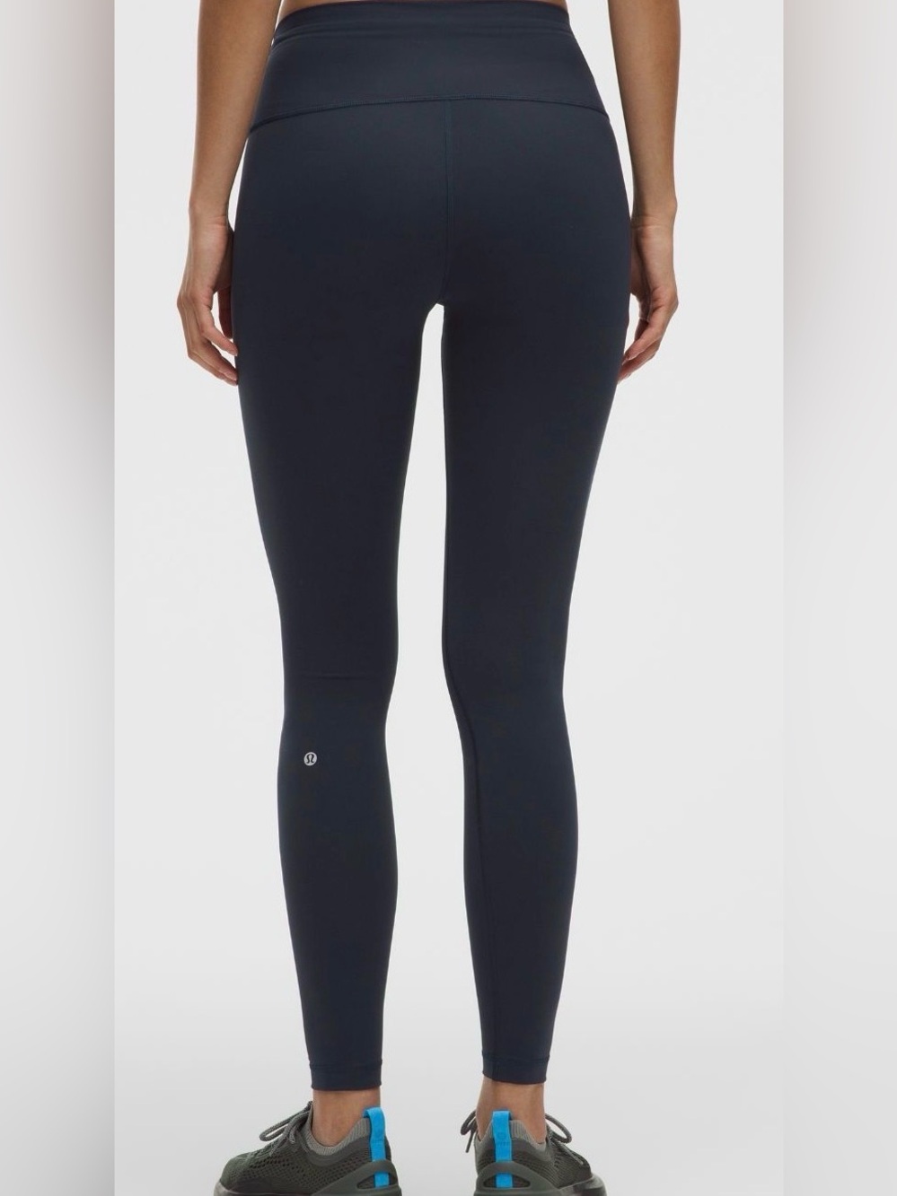 Lulu Lemon Wunder Train
High-Rise Tight 28" in True Navy